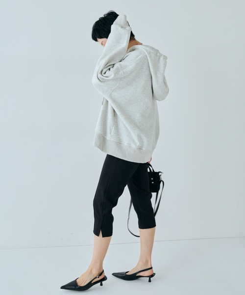 VION(ヴィオン)の「Capri pants / カプリパンツ(スラックス・レディース・チャコールグレー/ブラック・SMALL/MEDIUM)」の15枚目の写真
