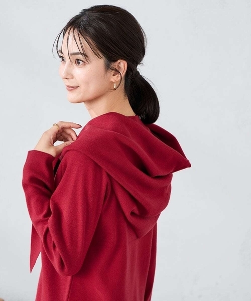 a.v.v(アーヴェヴェ)の「三角ニットストール(ストール/ショール・レディース・レッド/アイボリー/グレー・38)」の19枚目の写真