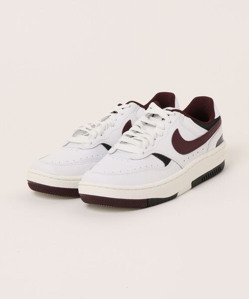 NIKE（ナイキ）の「《NIKE》ウィメンズ ガンマ フォース（スニーカー・レディース・ホワイト系その他/ホワイト×ブラック/ホワイト系その他2・25.0cm/24.5cm/23.5cm/24.0cm/23.0cm/22.5cm）」の3枚目の写真