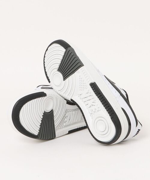 NIKE（ナイキ）の「《NIKE》ウィメンズ ガンマ フォース（スニーカー・レディース・ホワイト系その他/ホワイト×ブラック/ホワイト系その他2・25.0cm/24.5cm/23.5cm/24.0cm/23.0cm/22.5cm）」の5枚目の写真