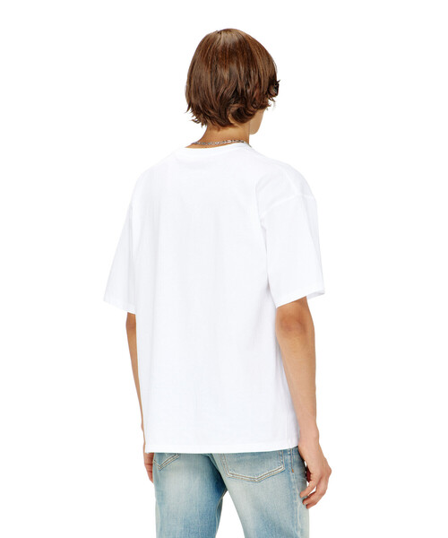 DIESEL(ディーゼル)の「メンズ Tシャツ T-LUCIEN-IHBI(Tシャツ/カットソー・メンズ・ベージュ/ホワイト/ブラック・LARGE/SMALL/X-SMALL/XX-LARGE/X-LARGE/MEDIUM/XXX-LARGE)」の12枚目の写真