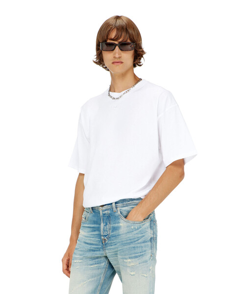 DIESEL(ディーゼル)の「メンズ Tシャツ T-LUCIEN-IHBI(Tシャツ/カットソー・メンズ・ベージュ/ホワイト/ブラック・LARGE/SMALL/X-SMALL/XX-LARGE/X-LARGE/MEDIUM/XXX-LARGE)」の13枚目の写真