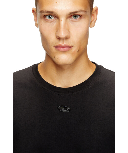 DIESEL(ディーゼル)の「メンズ Tシャツ T-LUCIEN-IHBI(Tシャツ/カットソー・メンズ・ベージュ/ホワイト/ブラック・LARGE/SMALL/X-SMALL/XX-LARGE/X-LARGE/MEDIUM/XXX-LARGE)」の7枚目の写真