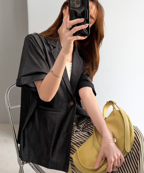 mily bilet(ミウィビレット)の「【mily bilet】【接触冷感・速乾機能付き】ほのかな光沢と落ち感。ドルマンハーフスリーブテーラードデニムジャケット(セットアップ可能)(テーラードジャケット・レディース・インディゴブルー/ブラック・X-LARGE/SMALL/MEDIUM/LARGE)」の16枚目の写真