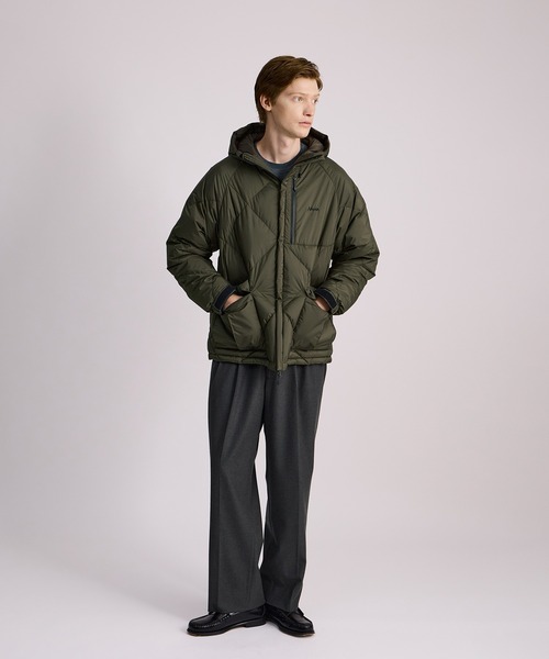 NANGA(ナンガ)の「Nanga × Saturdays NYC Quilted Down Jacket(ダウンジャケット/コート・メンズ・オリーブ/ブラック・LARGE/MEDIUM/SMALL/X-LARGE)」の8枚目の写真