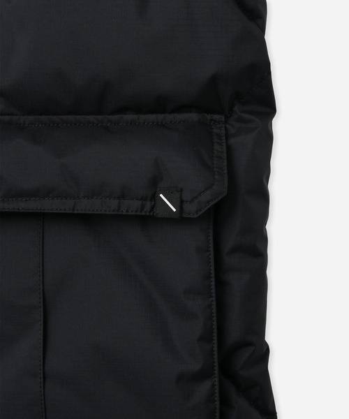 NANGA(ナンガ)の「Nanga × Saturdays NYC Quilted Down Jacket(ダウンジャケット/コート・メンズ・オリーブ/ブラック・LARGE/MEDIUM/SMALL/X-LARGE)」の16枚目の写真