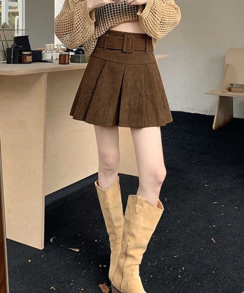 SPIGA(スピーガ)の「ベルト付ボックスプリーツミニスカート(スカート・レディース・ブラック/ベージュ/ブラウン・SMALL/MEDIUM/LARGE/X-LARGE)」の10枚目の写真