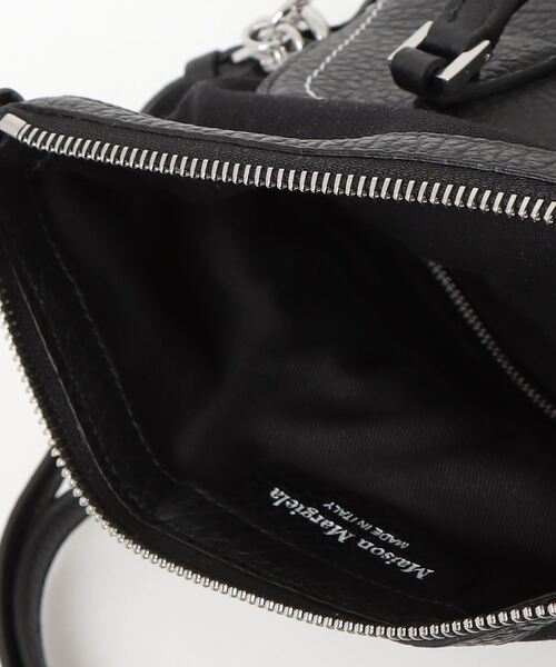 Maison Margiela（メゾンマルジェラ）の「Maison Margiela / メゾン マルジェラ：【レディース】5AC MINI：S56WG0082-P4455[ANN]（ボストンバッグ・レディース・ブラック・FREE）」の4枚目の写真