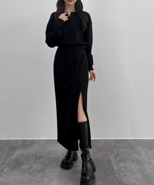 セール】キーネックトップス＋裾ファスナーIラインスカート