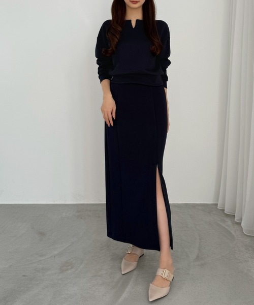 CENEA(セネア)の「キーネックトップス+裾ファスナーIラインスカート(セットアップ・レディース・チャコール/ブラック/アイボリー/ネイビー・SMALL/MEDIUM/LARGE/X-LARGE)」の21枚目の写真