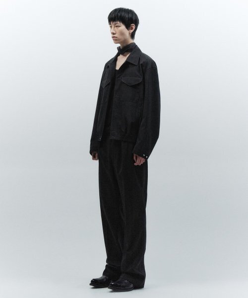 INSILENCE（インサイロンス）の「ベルト付きツーピンタックウールパンツ ブラック（スラックス・レディース・その他・LARGE/MEDIUM/SMALL）」の2枚目の写真