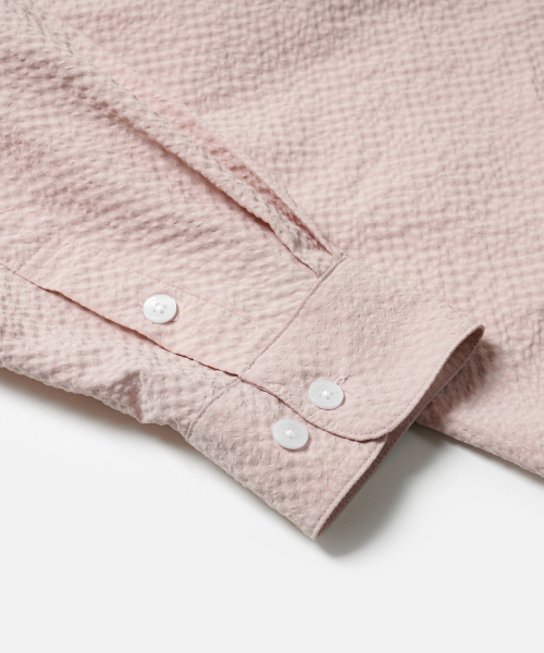 FRIZMWORKS(フリズムワークス)の「OPEN COLLAR SOLID SEERSUCKER SHIRT _ LIGHT PINK(シャツ/ブラウス・メンズ・その他・MEDIUM/LARGE/X-LARGE)」の6枚目の写真
