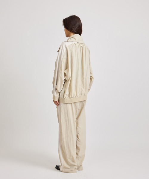 Saturdays NYC（サタデーズ ニューヨークシティ ）の「Edie Training Jacket  | WOMEN（セットアップ・レディース・キナリ/ネイビー・M/S）」の11枚目の写真