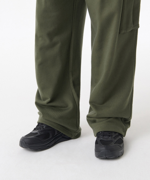 MUSINSA STANDARD（ムシンサスタンダード）の「ワンタックワイドカーゴスウェットパンツ [カーキ]（スウェットパンツ・メンズ・その他・SMALL/MEDIUM/LARGE/X-LARGE/XX-LARGE）」の7枚目の写真