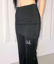 MUCENT（ムセント）の「アーキメタルロゴホットフィックスブーツカットスカートレギンス（レギンス/スパッツ）」