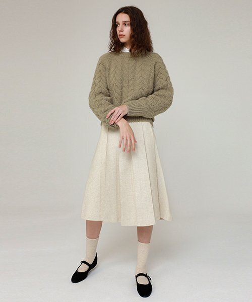 LINGSEOUL(リングソウル)の「wool pintuck skirt-ivory(スカート・レディース・その他・SMALL/MEDIUM)」の4枚目の写真