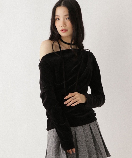 Heather(ヘザー)の「タイ付きベロアカットソー 627014(Tシャツ/カットソー・レディース・アイボリー/ブラック/ピンク・FREE)」の2枚目の写真