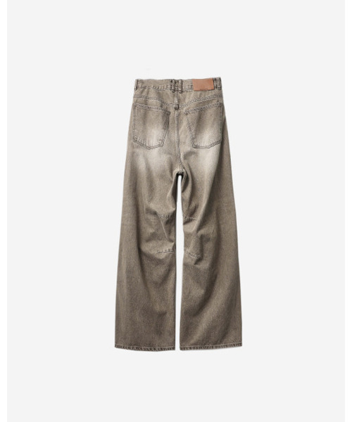 AV プリーツデニムパンツ（ヴィンテージタン）（デニムパンツ