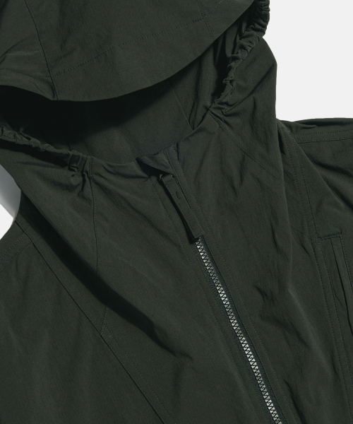 ESPIONAGE(エスピオナジ)の「PCU Level 4 Pullover Jacket Ink Black(ナイロンジャケット・レディース・その他・MEDIUM/LARGE/X-LARGE)」の4枚目の写真