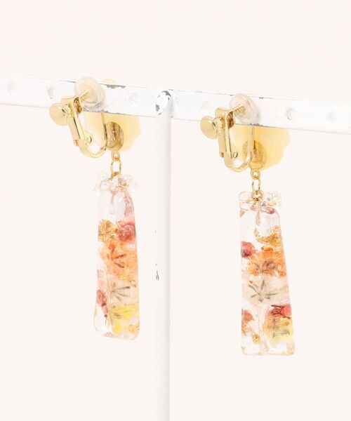 tone(トーン)の「【Sweetlupine】【Sweetlupine】【オレンジ】淡い花形 クリアステック フラワー お花いっぱい レジン ♡ニッケルイヤリング(MA)(イヤリング・レディース・オレンジ・FREE)」の4枚目の写真