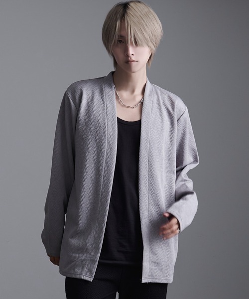 SILVER BULLET（シルバーバレット）の「『CavariA/キャバリア』変形シェブロンノーカラーカーディガン（カーディガン/ボレロ・メンズ・ブラック/ベージュ/グレー/ホワイト・L/XL/M）」の3枚目の写真