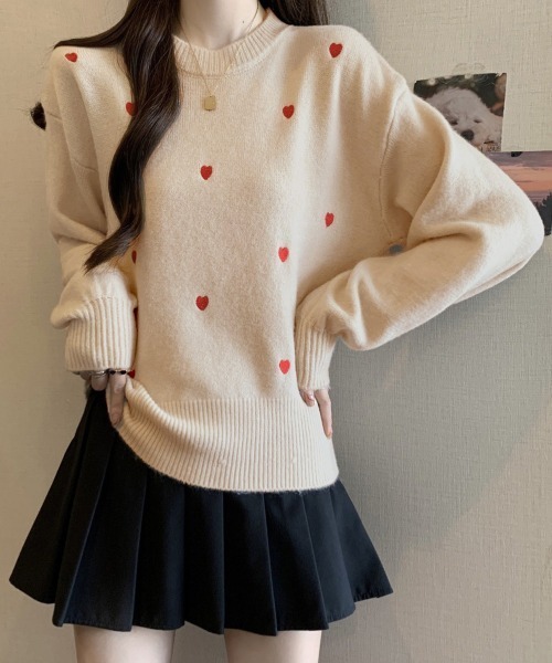 Miniministore(ミニミニストア)の「クルーネックハート柄ニットセーター韓国風(ニット/セーター・レディース・ブラウン/グレー/オフホワイト/ブラック/ベージュ/モカ・FREE)」の17枚目の写真