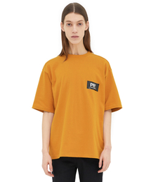 PIECE WORKER（ピースウォーカー）の「Oversize Tape Logo Tee - Mustard（Tシャツ/カットソー）」