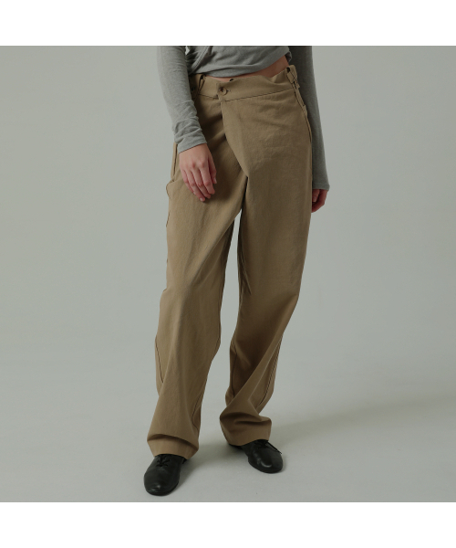 NAYRO（ネイロ）の「ラップタブツイルパンツベージュ（その他パンツ・レディース・その他・SMALL/MEDIUM）」の2枚目の写真