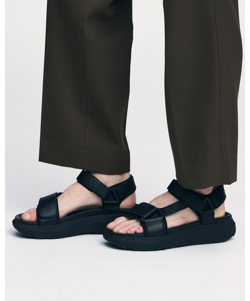 SOPHNET.（ソフネット）の「ONWUAD LEATHER SANDALS（サンダル・メンズ・ブラック・30.5cm/29.5cm/28.5cm/27.5cm/26.5cm/25.5cm）」の3枚目の写真