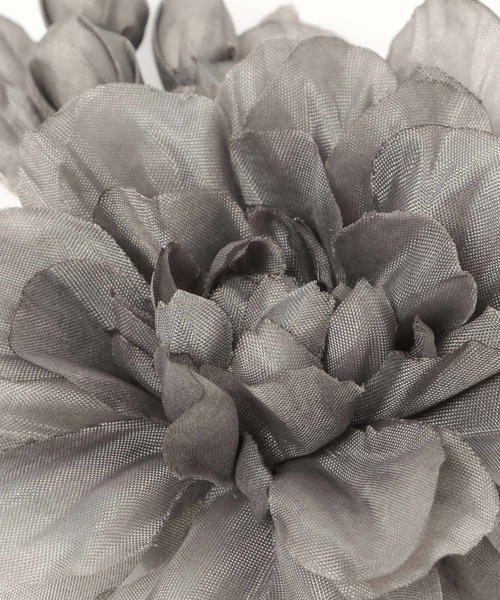 LEPSIM(レプシィム)の「【入卒式/セレモニー】フラワーコサージュ 604404(ブローチ/コサージュ・レディース・グレー/ライトベージュ/ネイビー・ONE SIZE)」の12枚目の写真