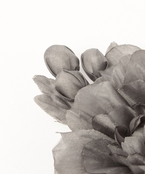 LEPSIM(レプシィム)の「【入卒式/セレモニー】フラワーコサージュ 604404(ブローチ/コサージュ・レディース・グレー/ライトベージュ/ネイビー・ONE SIZE)」の13枚目の写真