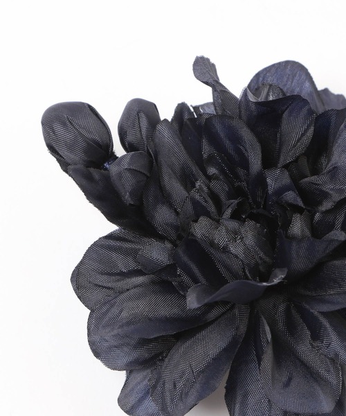 LEPSIM(レプシィム)の「【入卒式/セレモニー】フラワーコサージュ 604404(ブローチ/コサージュ・レディース・グレー/ライトベージュ/ネイビー・ONE SIZE)」の17枚目の写真