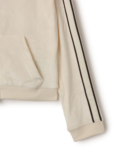 NIKE(ナイキ)の「NIKE W NSW TRND VLR FZ HD LS TOP / ナイキ ウィメンズ NSW TRND VLR FZ HD L/S トップ 【SP】(パーカー・レディース・アイボリー/ブラウン/レッド・S/M/L)」の16枚目の写真