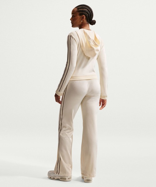 NIKE(ナイキ)の「NIKE W NSW TRND VLR FZ HD LS TOP / ナイキ ウィメンズ NSW TRND VLR FZ HD L/S トップ 【SP】(パーカー・レディース・アイボリー/ブラウン/レッド・S/M/L)」の20枚目の写真