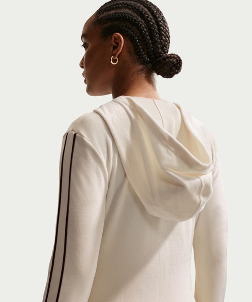 NIKE(ナイキ)の「NIKE W NSW TRND VLR FZ HD LS TOP / ナイキ ウィメンズ NSW TRND VLR FZ HD L/S トップ 【SP】(パーカー・レディース・アイボリー/ブラウン/レッド・S/M/L)」の18枚目の写真