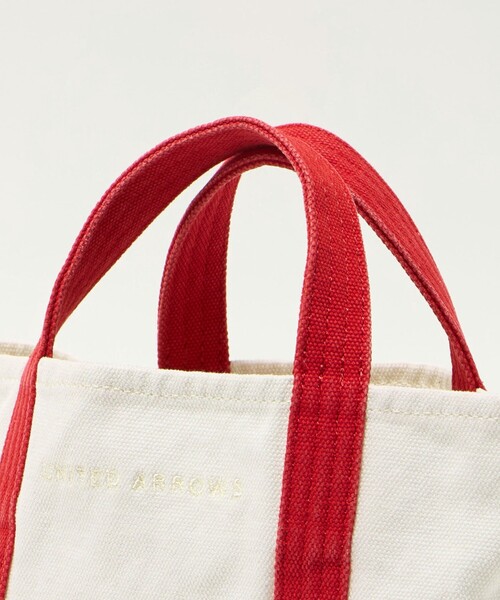 UNITED ARROWS（ユナイテッドアローズ）の「オーガニックコットン トートバッグ S（トートバッグ・メンズ・レッド/ネイビー/ケリーグリーン/オレンジ/コバルトブルー/パープル・FREE）」の10枚目の写真