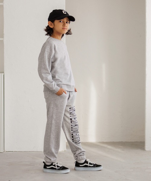 coca（coca）（コカ）の「キッズ 胸＆プリントスウェットトップス（スウェット・キッズ・チャコール/グレー・150/140/130/120）」の7枚目の写真