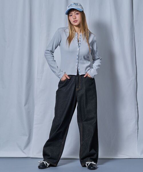 SEQUENZ(シークエンズ)の「※WEB限定 / シルバープレート / レディースフィットカーディガン /sqnz fit cardigan(Tシャツ/カットソー・レディース・ライトグレー/ネイビー/バーガンディー/ブラック・MEDIUM/SMALL)」の6枚目の写真