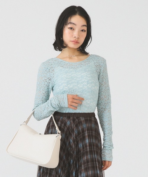 Ray BEAMS（レイビームス）の「ジャカード レース クルーネック Tシャツ（Tシャツ/カットソー・レディース・ホワイト/ブラック/サックスブルー・ONE SIZE）」の4枚目の写真