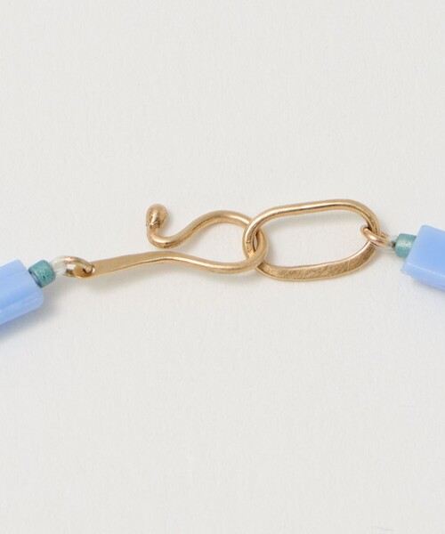 Steven Alan(スティーブンアラン)の「<Toile>SQUARE GLASS BEADS NECKLACE/ネックレス(ネックレス・レディース・ホワイト/ライトブルー・FREE)」の4枚目の写真