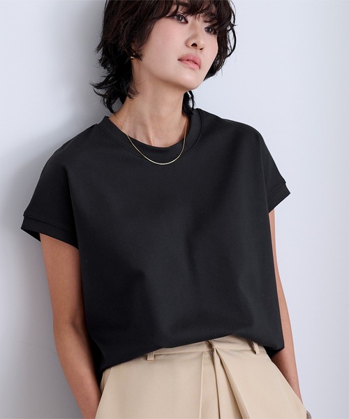 UR'S（ユアーズ）の「機能性カットソーフレンチスリーブトップス（Tシャツ/カットソー・レディース・ホワイト/チャコール/グレイッシュベージュ/ブラック・S/L/M）」の6枚目の写真