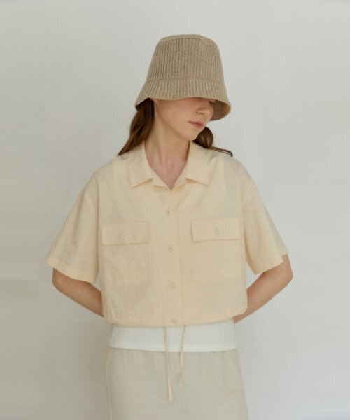 UNNOUT(アナウト)の「POCKET CROP SHIRT - BUTTER(シャツ/ブラウス・レディース・その他・ONE SIZE)」の3枚目の写真