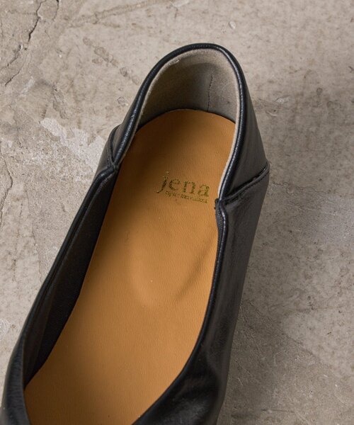 Jena espace merveilleux（ジェナ　エスパスメルヴェイユ）の「ネジレギャザーパンプス（その他シューズ・レディース・シルバー/ブラック・LARGE/MEDIUM）」の6枚目の写真