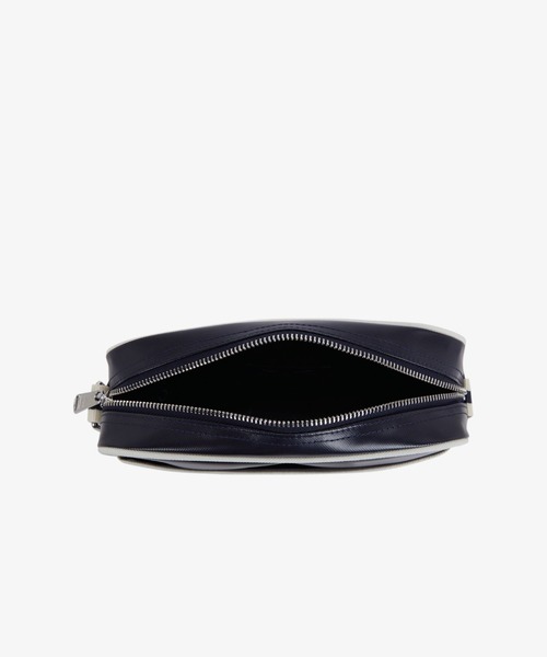 FRED PERRY(フレッドペリー)の「Classic Mini Shoulder Bag/クラシックミニショルダーバッグ(ショルダーバッグ・メンズ・ブラック/ネイビー・ONE SIZE)」の10枚目の写真