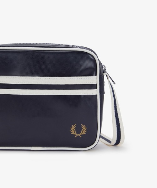FRED PERRY(フレッドペリー)の「Classic Mini Shoulder Bag/クラシックミニショルダーバッグ(ショルダーバッグ・メンズ・ブラック/ネイビー・ONE SIZE)」の11枚目の写真