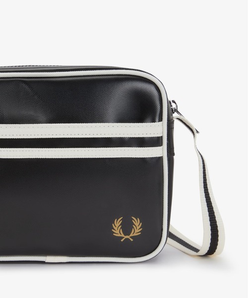 FRED PERRY(フレッドペリー)の「Classic Mini Shoulder Bag/クラシックミニショルダーバッグ(ショルダーバッグ・メンズ・ブラック/ネイビー・ONE SIZE)」の18枚目の写真