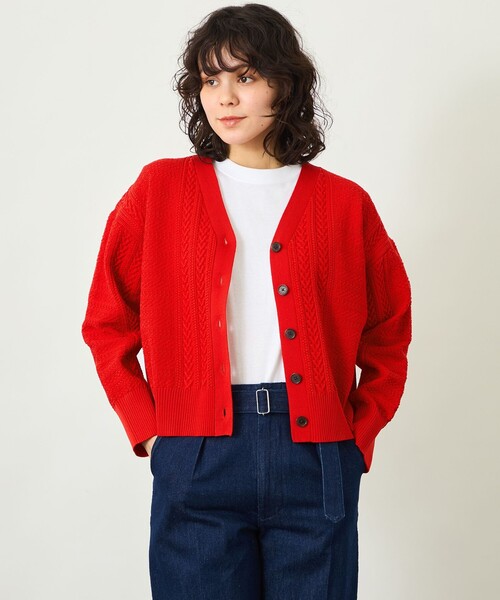 MACKINTOSH PHILOSOPHY(マッキントッシュ フィロソフィー)の「GREY LABEL ワイドケーブルカーディガン(カーディガン/ボレロ・レディース・ベージュ/ダークネイビー/レッド系その他・2)」の3枚目の写真