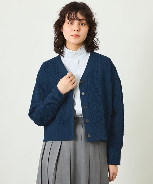 MACKINTOSH PHILOSOPHY(マッキントッシュ フィロソフィー)の「GREY LABEL ワイドケーブルカーディガン(カーディガン/ボレロ・レディース・ベージュ/ダークネイビー/レッド系その他・2)」の1枚目の写真