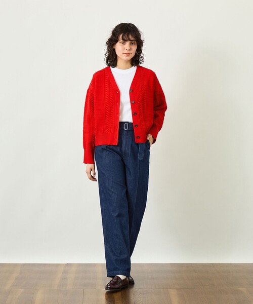MACKINTOSH PHILOSOPHY(マッキントッシュ フィロソフィー)の「GREY LABEL ワイドケーブルカーディガン(カーディガン/ボレロ・レディース・ベージュ/ダークネイビー/レッド系その他・2)」の4枚目の写真