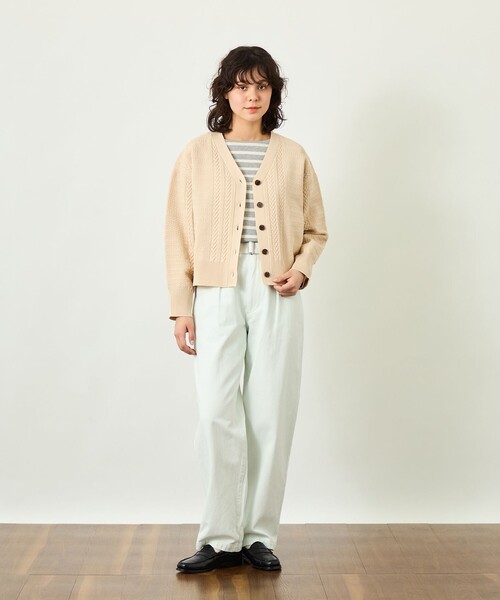 MACKINTOSH PHILOSOPHY(マッキントッシュ フィロソフィー)の「GREY LABEL ワイドケーブルカーディガン(カーディガン/ボレロ・レディース・ベージュ/ダークネイビー/レッド系その他・2)」の6枚目の写真